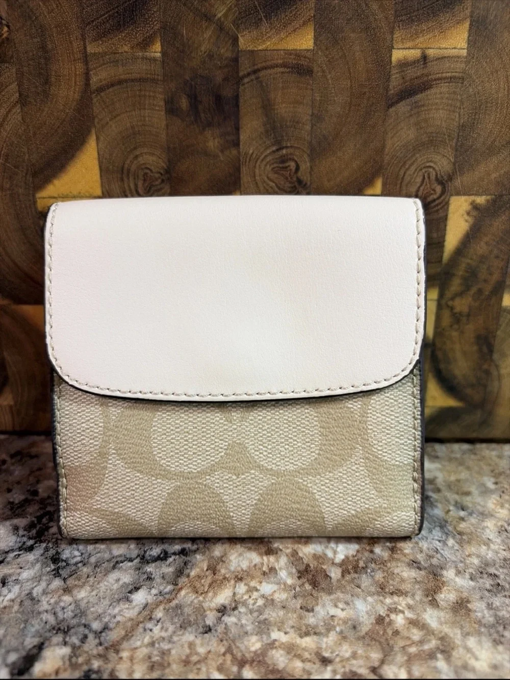 Coach White Leather Compact Fold Wallet - Signature Trim